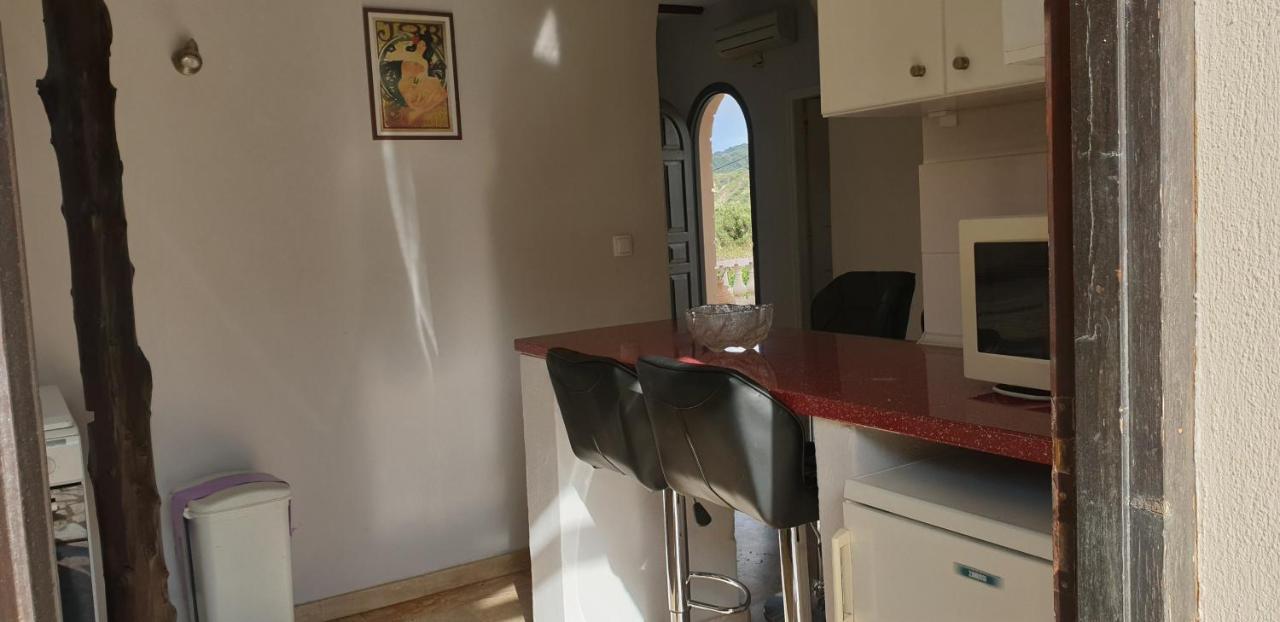 Angela Apartments Pool Gardens And Sea Views Agios Stefanos Avliotes  Luaran gambar